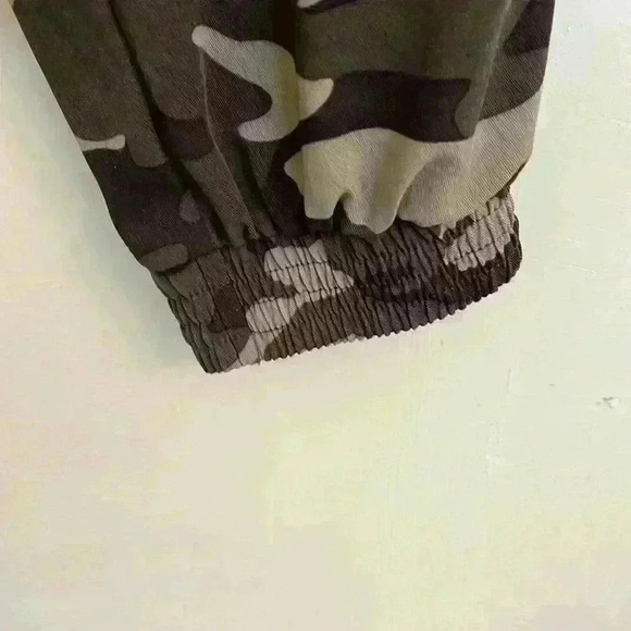 One by Chapter One Womens M Jogger Pants Army green Brown Tan drawstring Camo - Picture 5 of 11